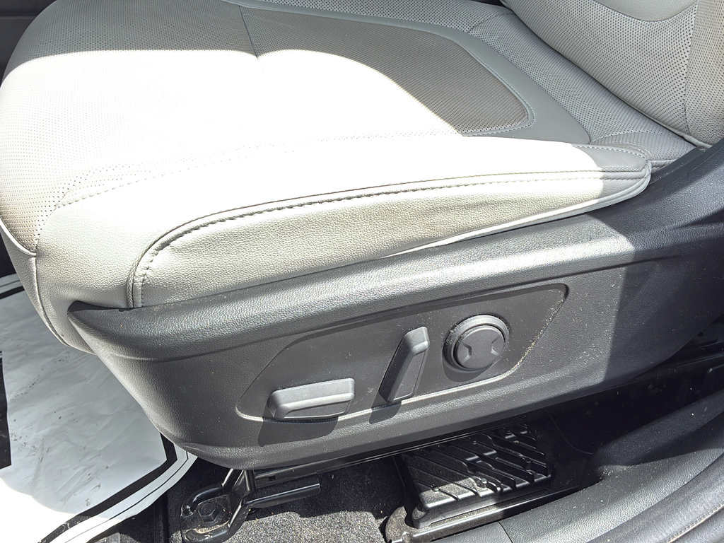 Used 2023 Hyundai Tucson Limited AWD/4WD image 23