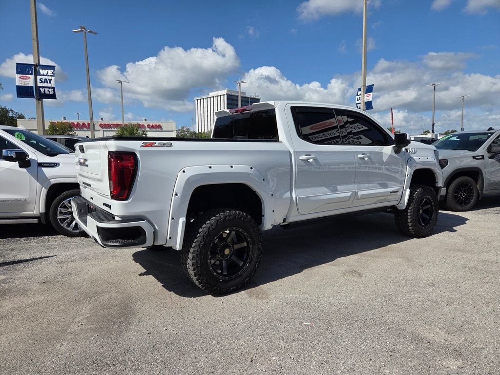 Used 2025 GMC Sierra 1500 AT4 w/ AT4 Premium Package AWD/4WD image 17