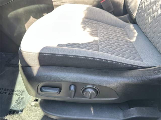 Used 2023 Chevrolet Equinox LT image 14