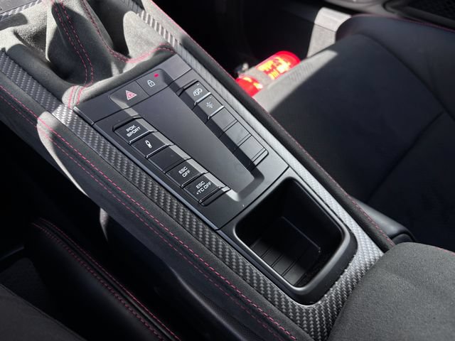 Certified 2025 Porsche 718 Cayman GT4 RS RWD image 20