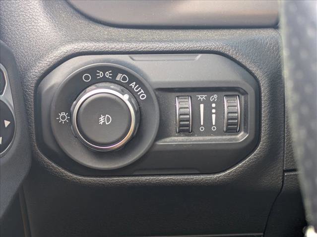 Used 2020 Jeep Wrangler Sport AWD/4WD image 13