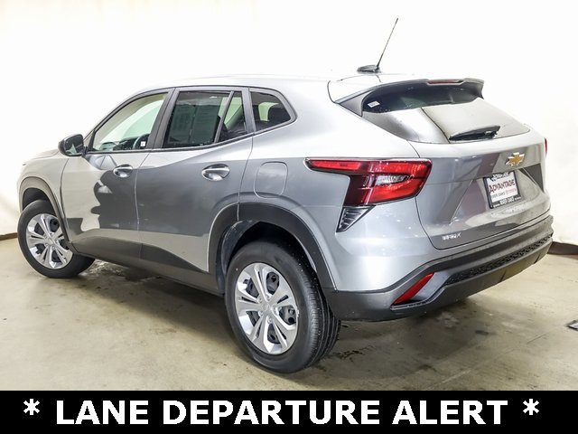 Used 2024 Chevrolet Trax LS w/ Driver Confidence Package image 5