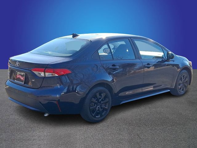 Used 2022 Toyota Corolla LE image 4