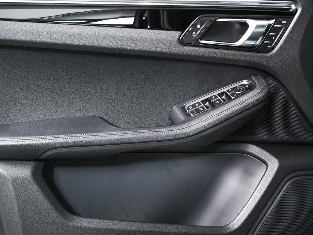 New 2026 Porsche Macan S image 6