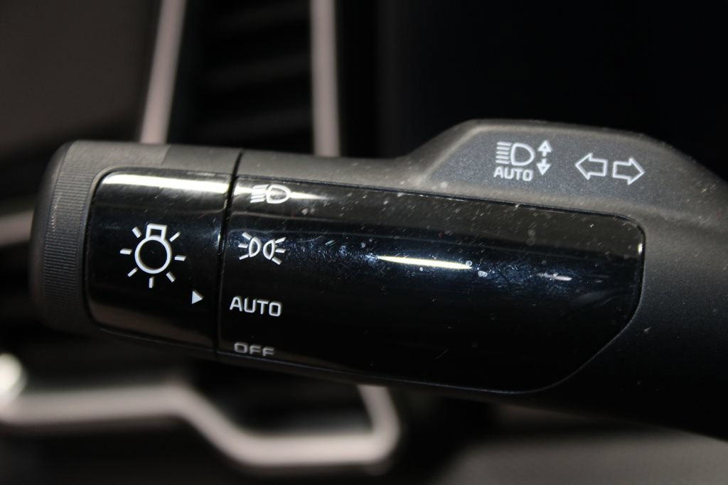 Used 2025 Kia Sportage SX FWD image 35