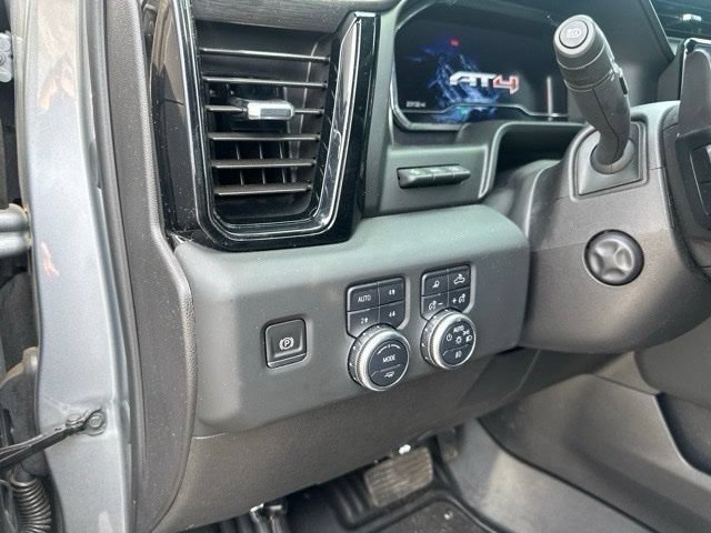 Certified 2024 GMC Sierra 1500 AT4 w/ Technology Package AWD/4WD image 33