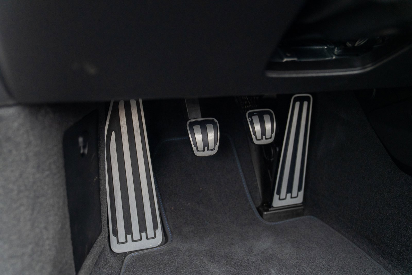 New 2026 Porsche 911 Carrera T image 12