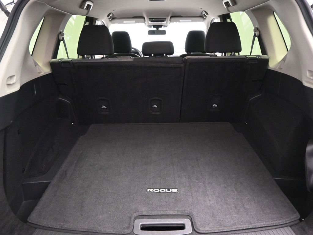 Used 2023 Nissan Rogue SV image 24