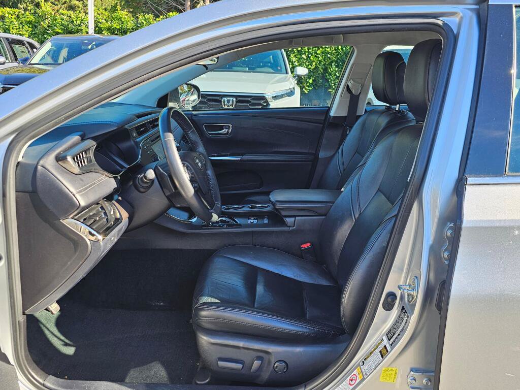 Used 2017 Toyota Avalon XLE w/ Carpet Mat Package FWD image 22