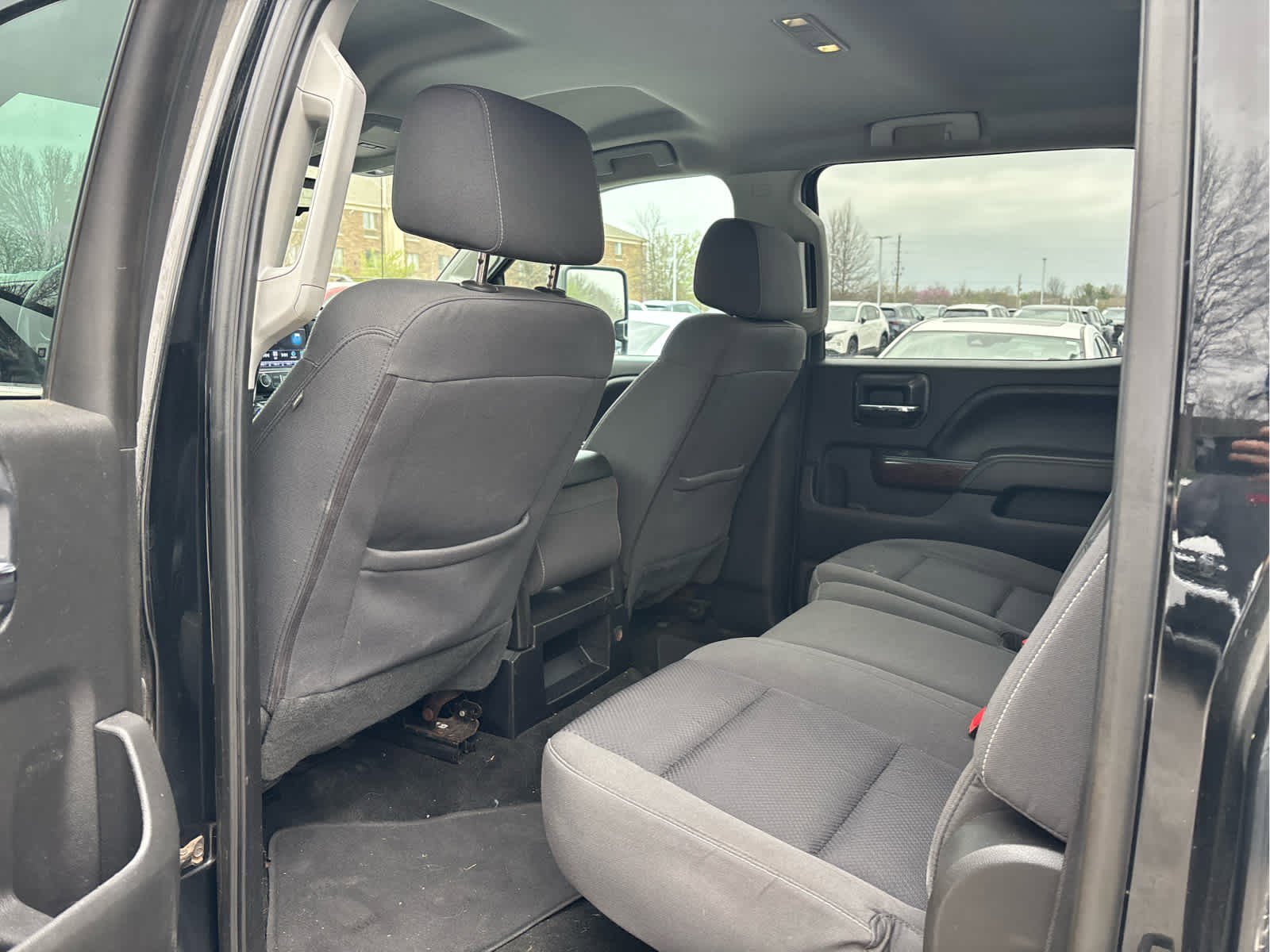 Used 2018 GMC Sierra 2500 SLE w/ SLE Preferred Package image 5