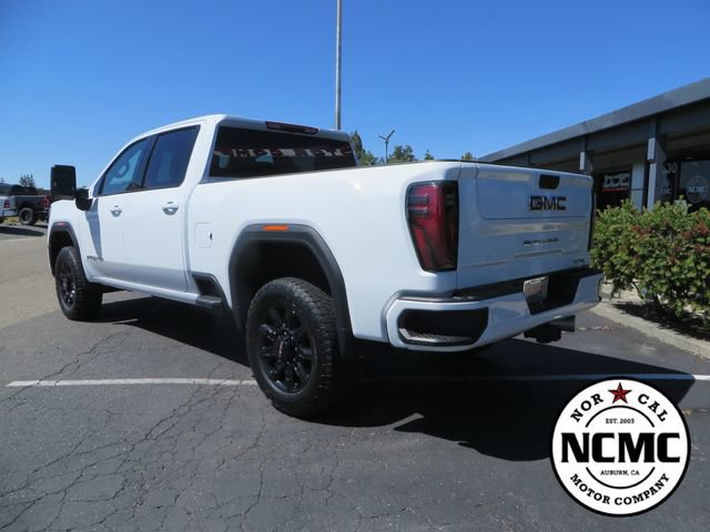 Used 2025 GMC Sierra 2500 AT4 AWD/4WD image 3