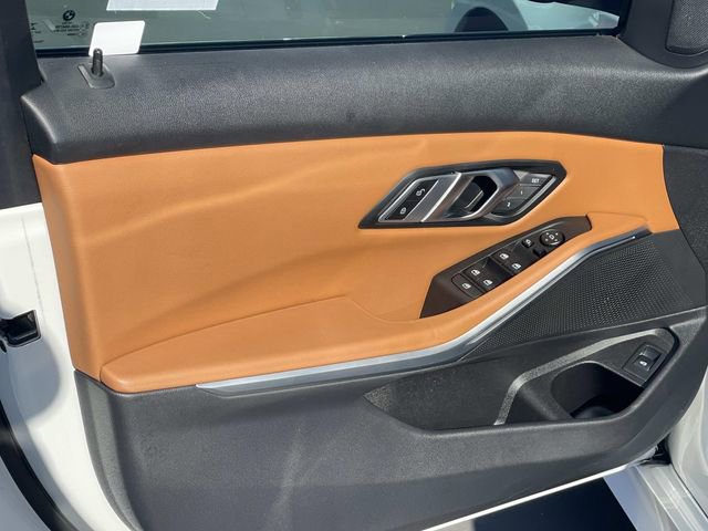 Used 2023 BMW 330i Sedan w/ Convenience Package image 20