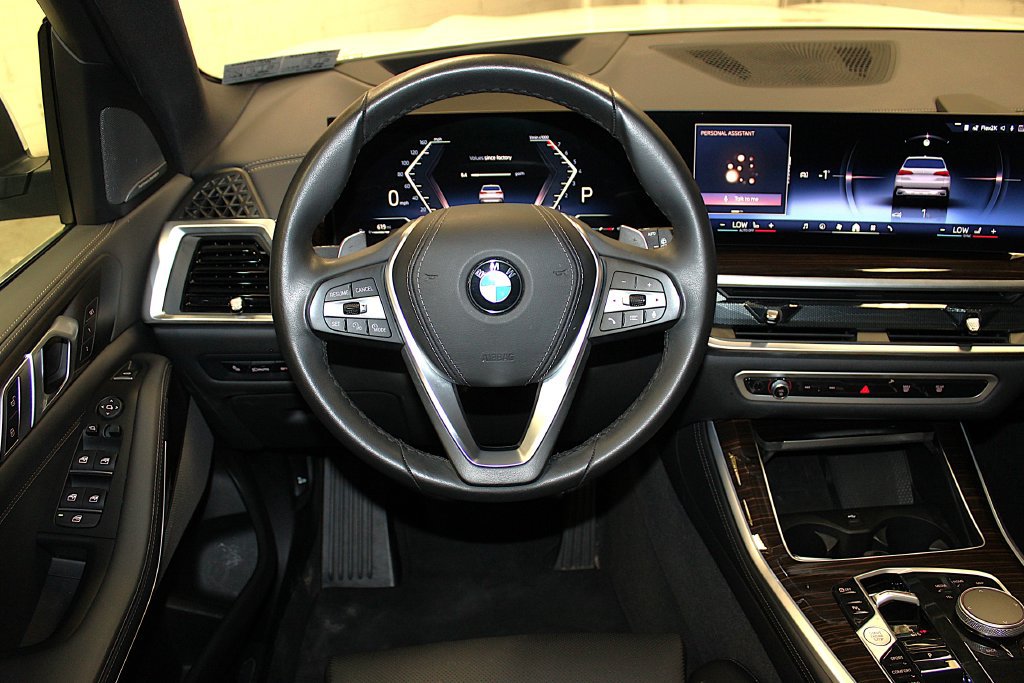 Used 2026 BMW X5 xDrive40i AWD/4WD image 13