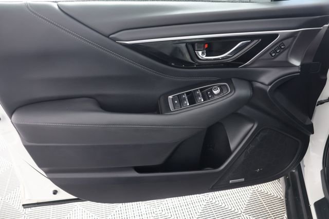 Used 2023 Subaru Outback Limited image 25