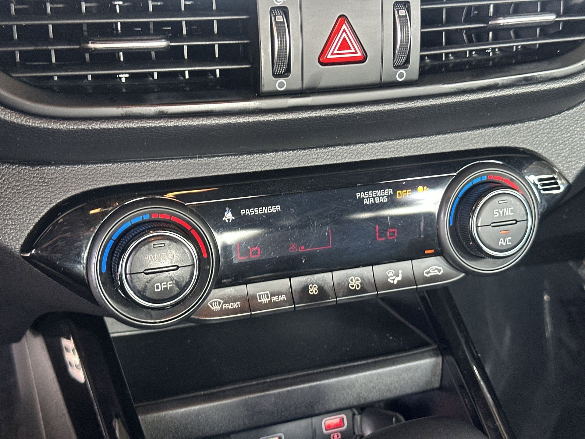 Used 2023 Kia Forte GT-Line image 16