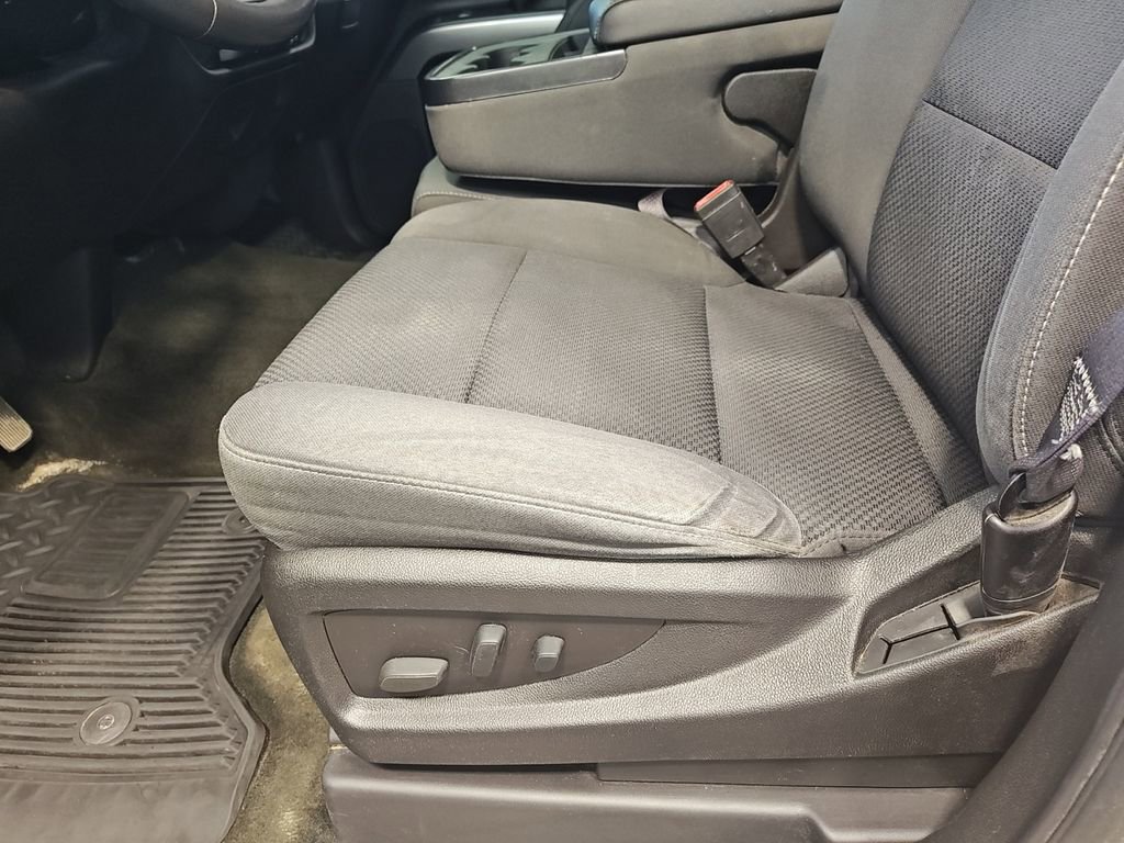 Used 2016 Chevrolet Silverado 1500 LT w/ All Star Edition AWD/4WD image 28