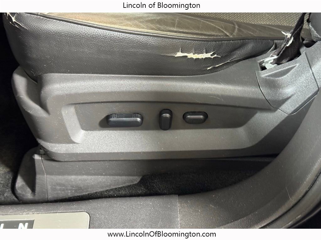 Used 2013 Lincoln MKX AWD image 22