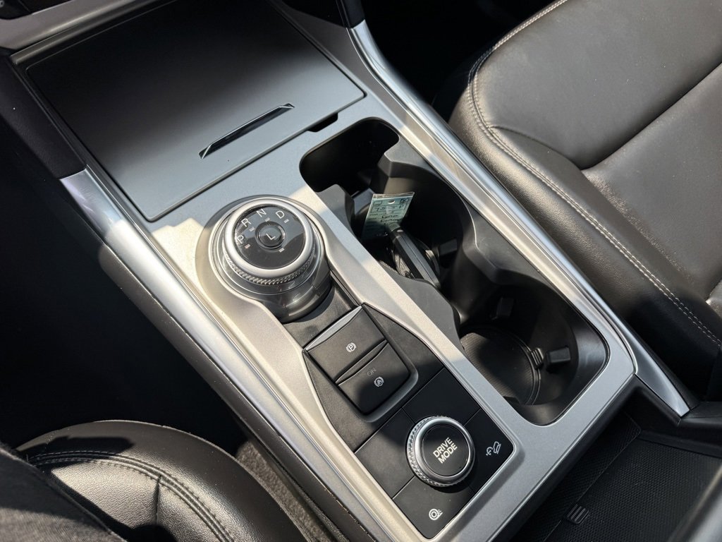 Used 2023 Ford Explorer XLT w/ Equipment Group 202A image 23