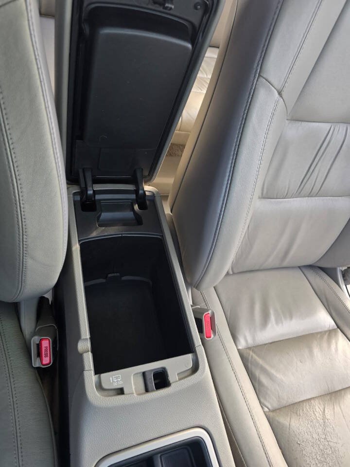Used 2013 Jeep Grand Cherokee Laredo AWD/4WD image 29