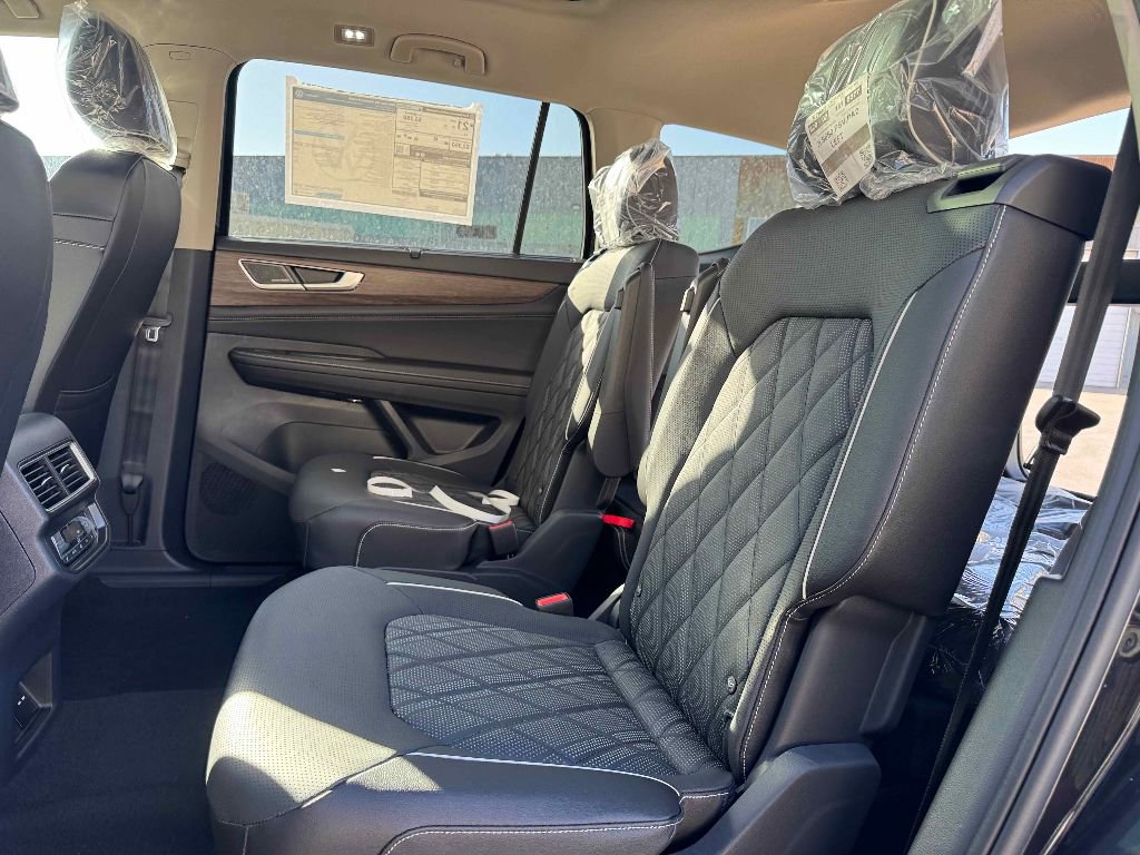 New 2026 Volkswagen Atlas SEL Premium R-Line image 23
