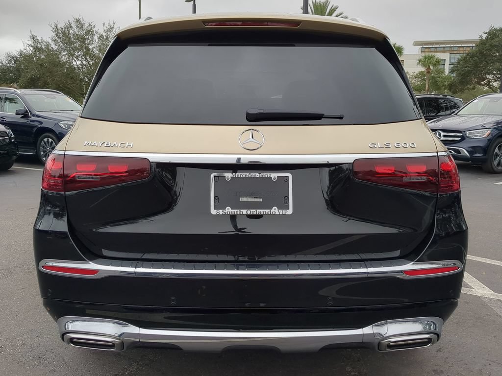 Used 2024 Mercedes-Benz Maybach GLS 600 4MATIC image 3