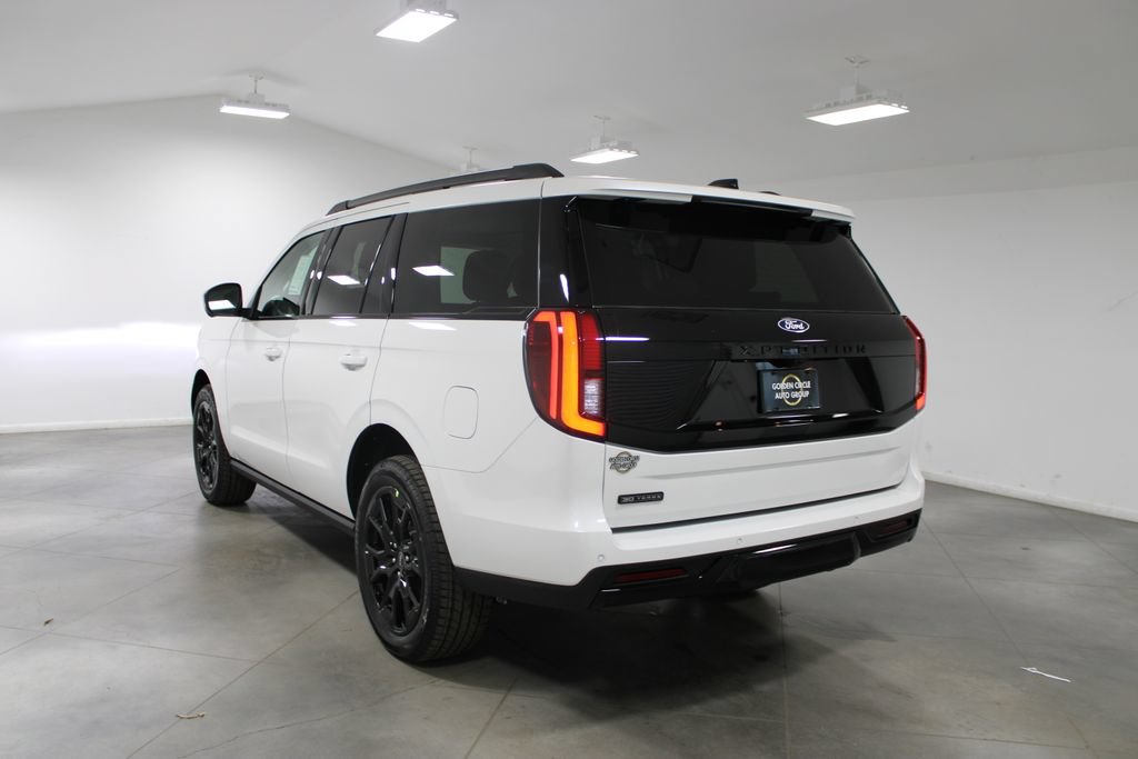 New 2027 Ford Expedition Platinum RWD image 6