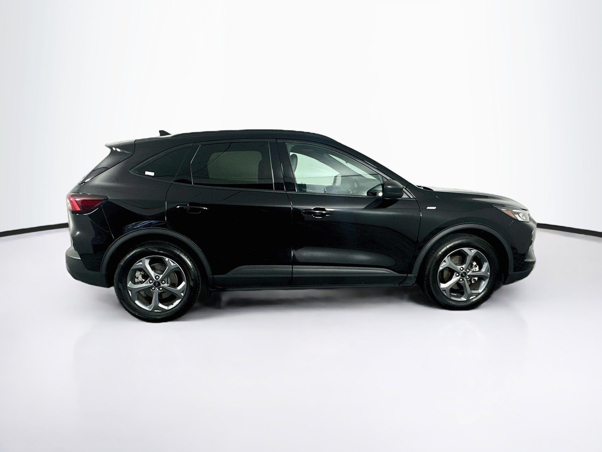 Used 2025 Ford Escape ST-Line FWD image 10
