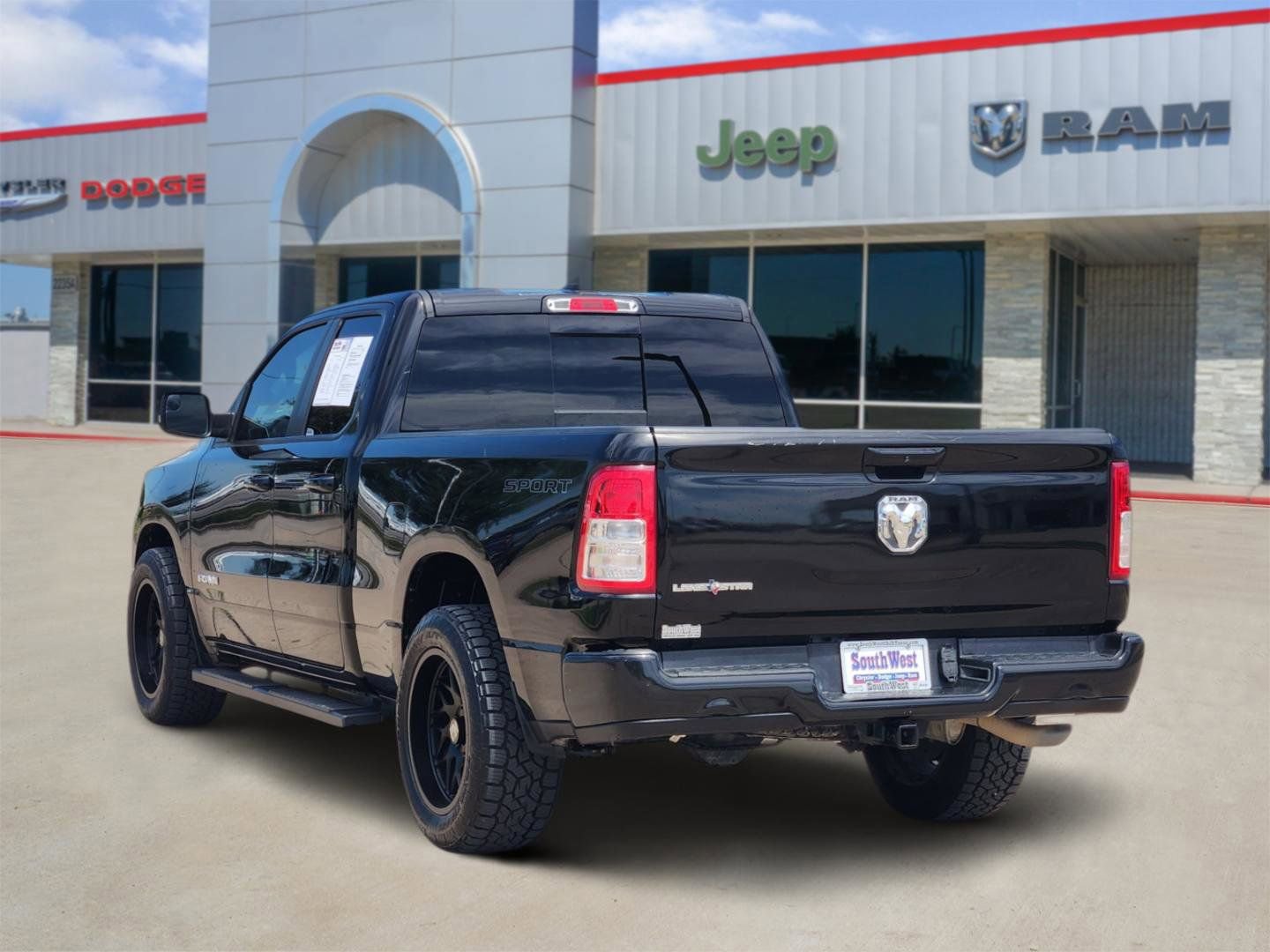 Used 2021 RAM 1500 Lone Star RWD image 4