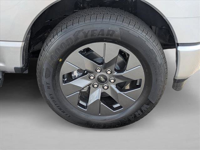 New 2025 Ford F150 Lightning Flash image 9