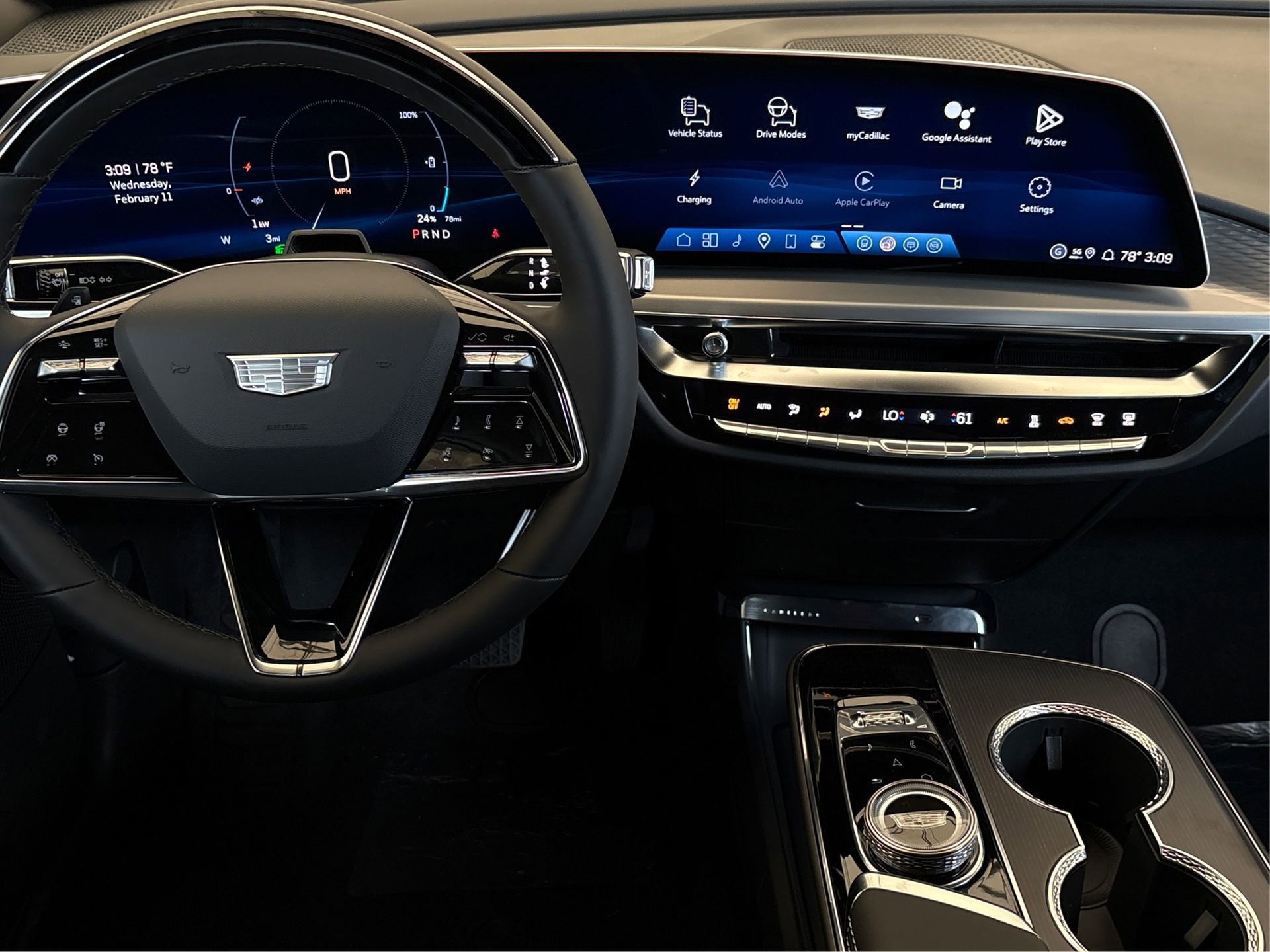 New 2026 Cadillac Lyriq Sport image 16