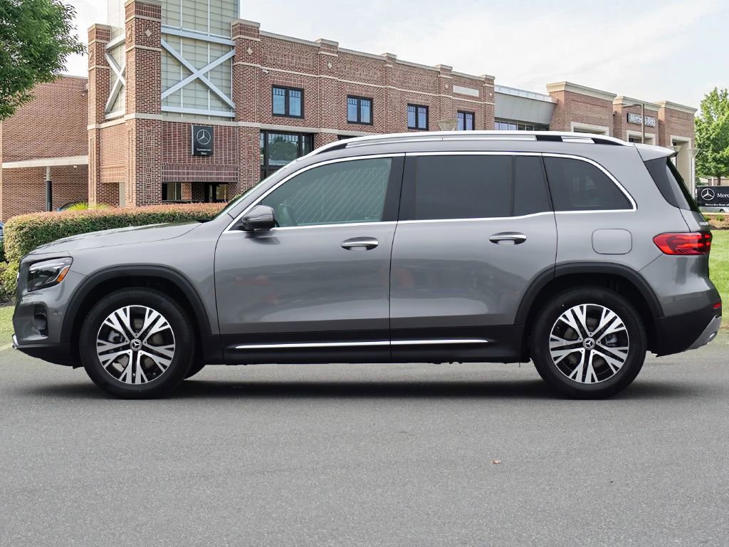 New 2025 Mercedes-Benz GLB 250 4MATIC image 8