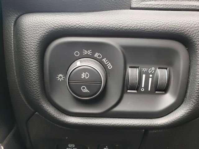 Used 2020 RAM 1500 Laramie image 29