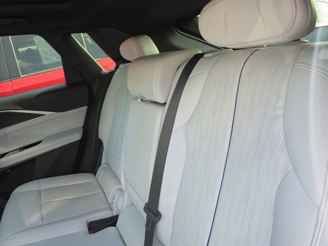 Used 2024 Cadillac Lyriq Sport image 10