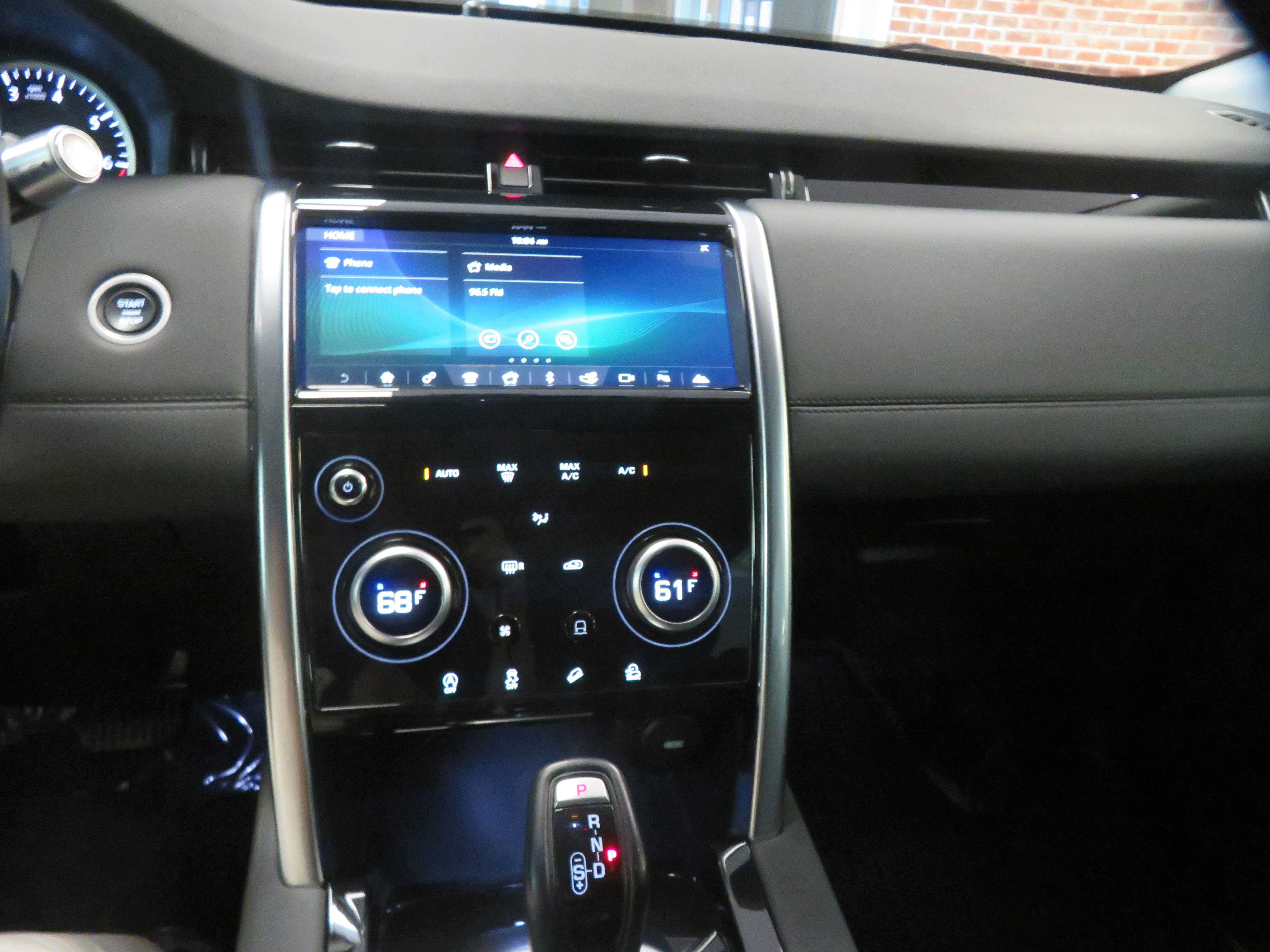 Used 2020 Land Rover Discovery Sport AWD/4WD image 36