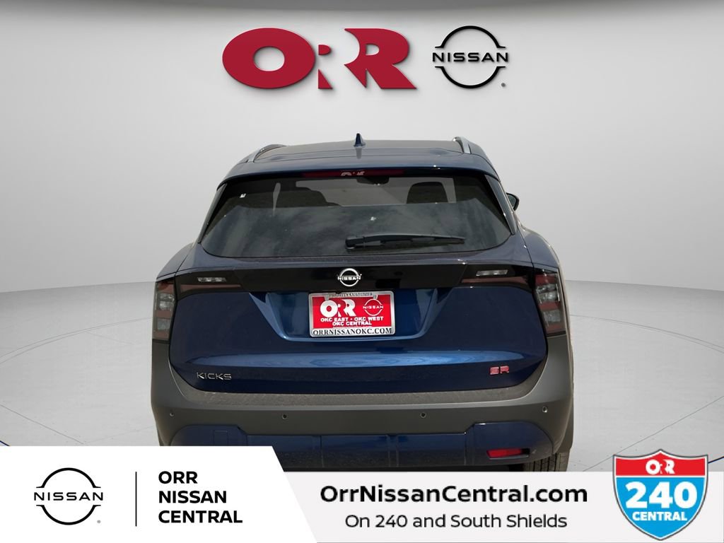 New 2025 Nissan Kicks SR FWD image 6