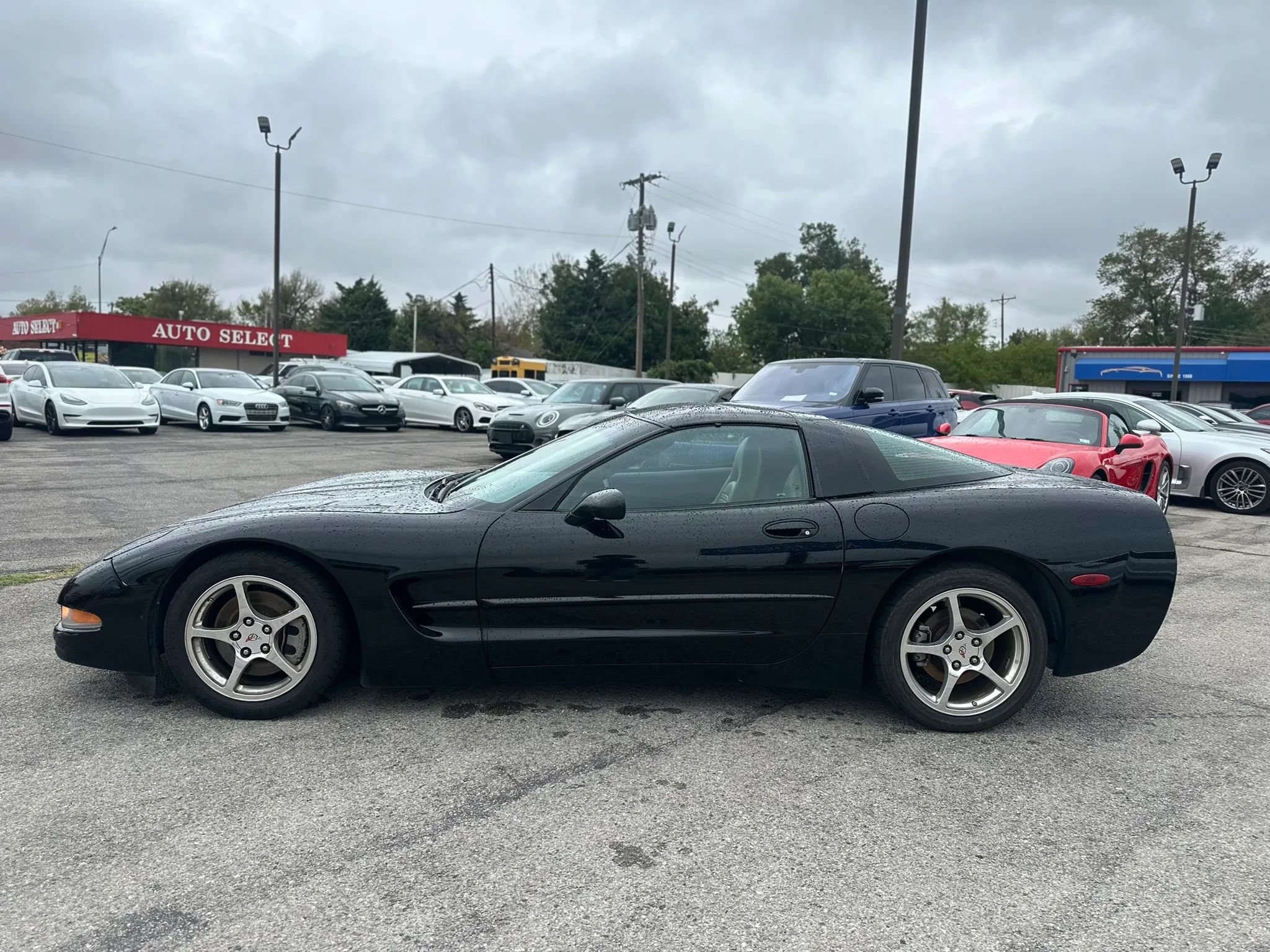 Used 2004 Chevrolet Corvette Coupe RWD image 8