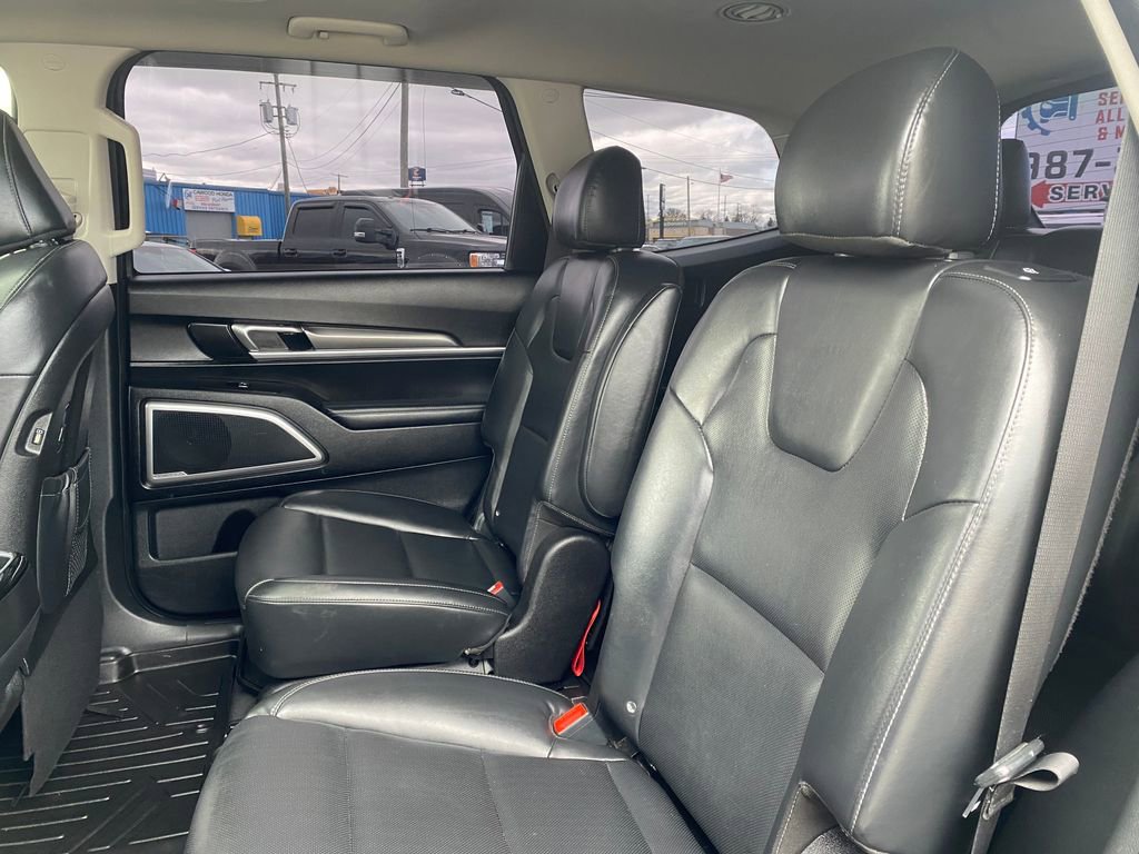 Used 2022 Kia Telluride S image 17
