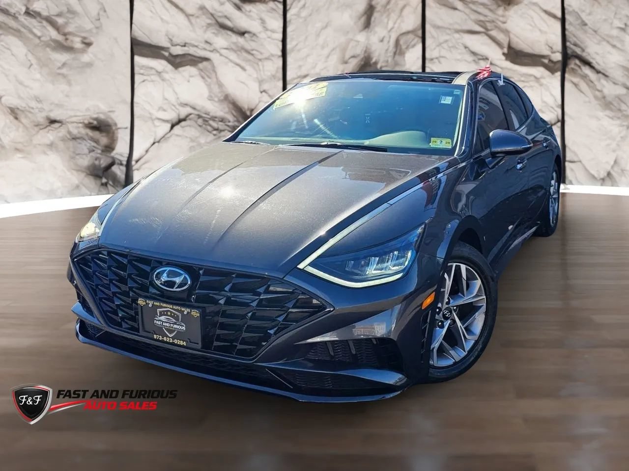 Used 2021 Hyundai Sonata SEL w/ Convenience Package FWD image 3