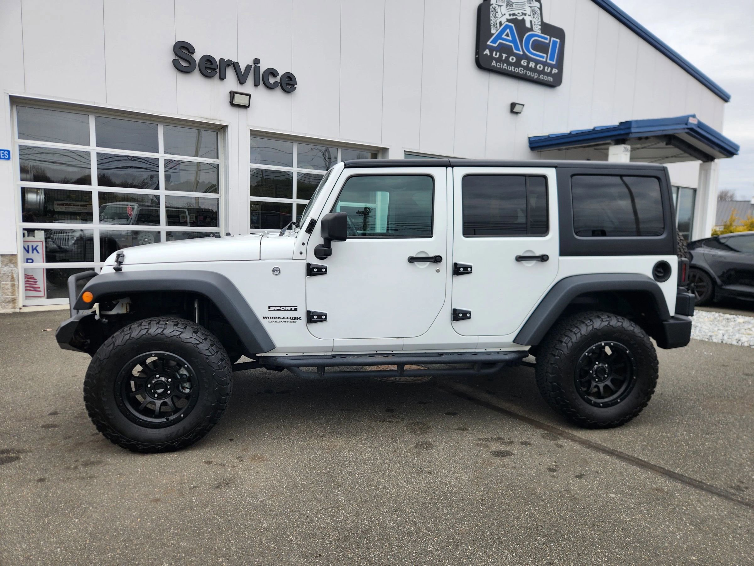 Used 2018 Jeep Wrangler Unlimited Sport S image 8