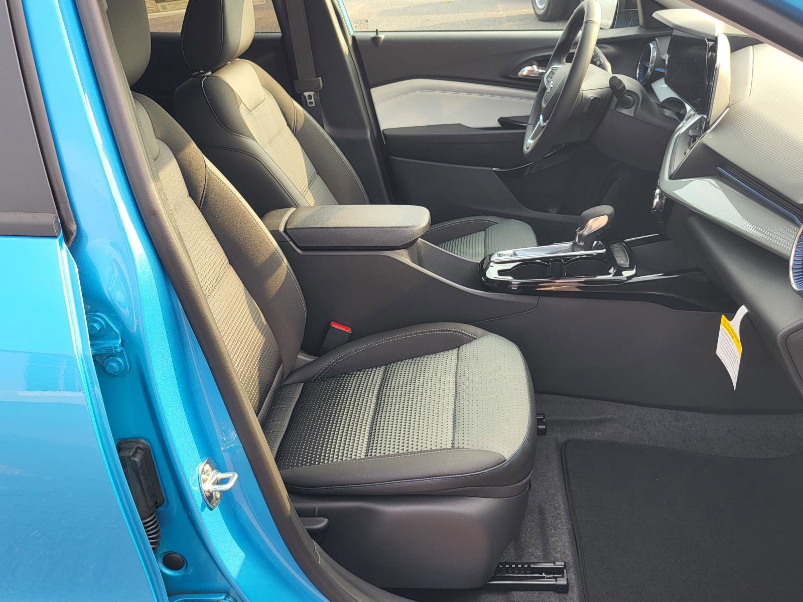New 2026 Chevrolet Trax LT FWD image 10