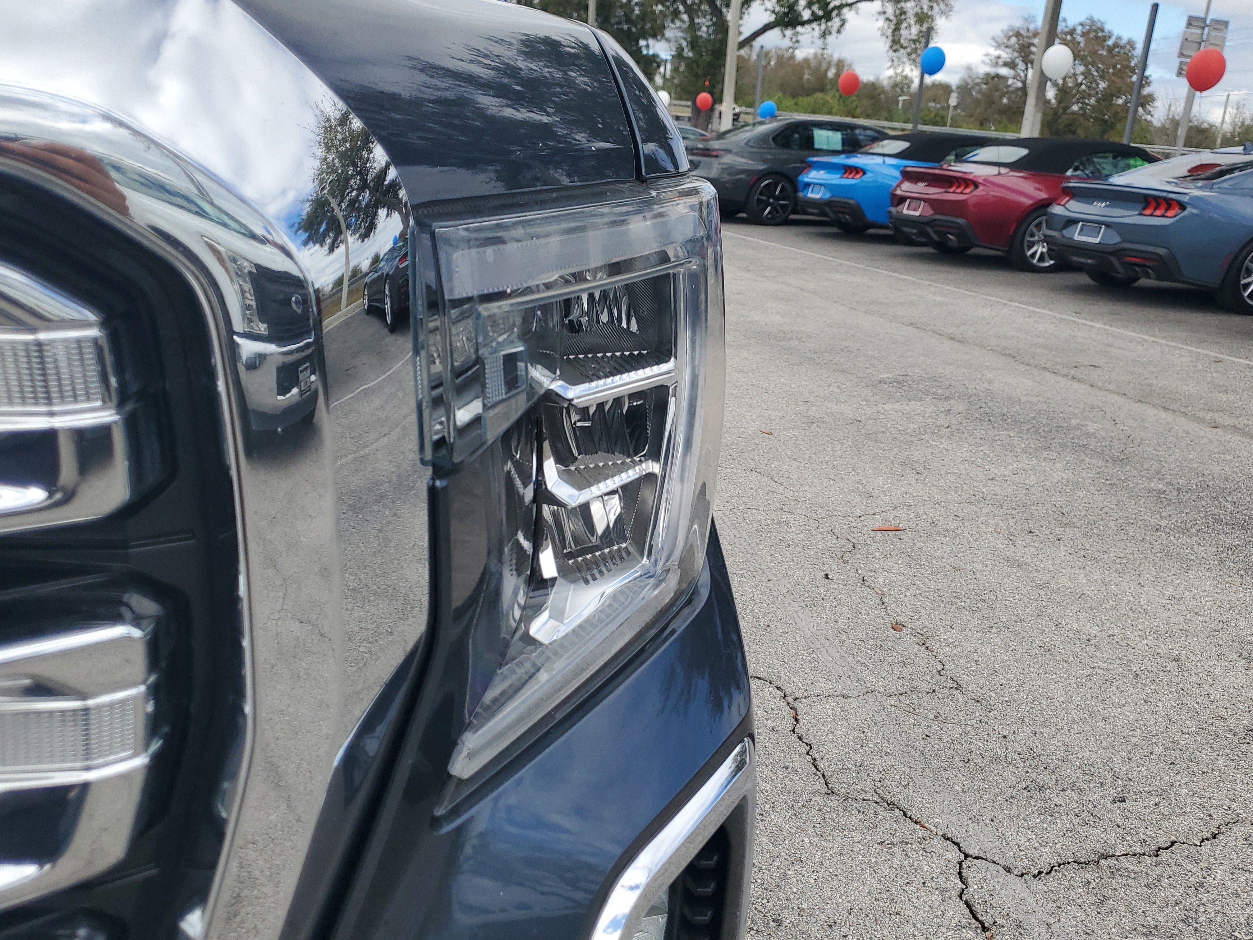 Used 2020 GMC Sierra 1500 SLT w/ SLT Premium Plus Package image 3