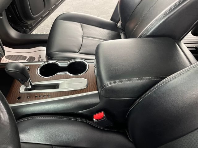 Used 2020 Nissan Pathfinder Platinum FWD image 28