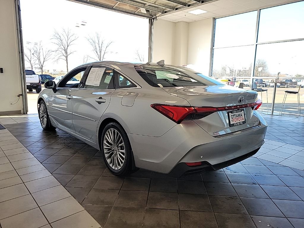 Used 2021 Toyota Avalon Limited w/ Advanced Safety Package image 7