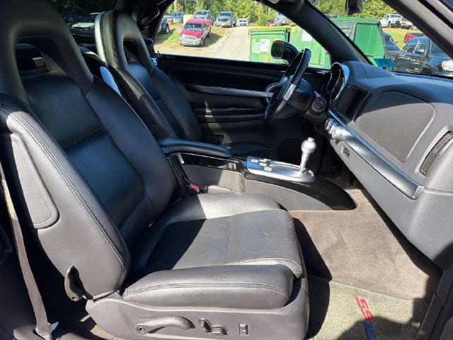 Used 2006 Chevrolet SSR w/ Preferred Equipment Group RWD image 30