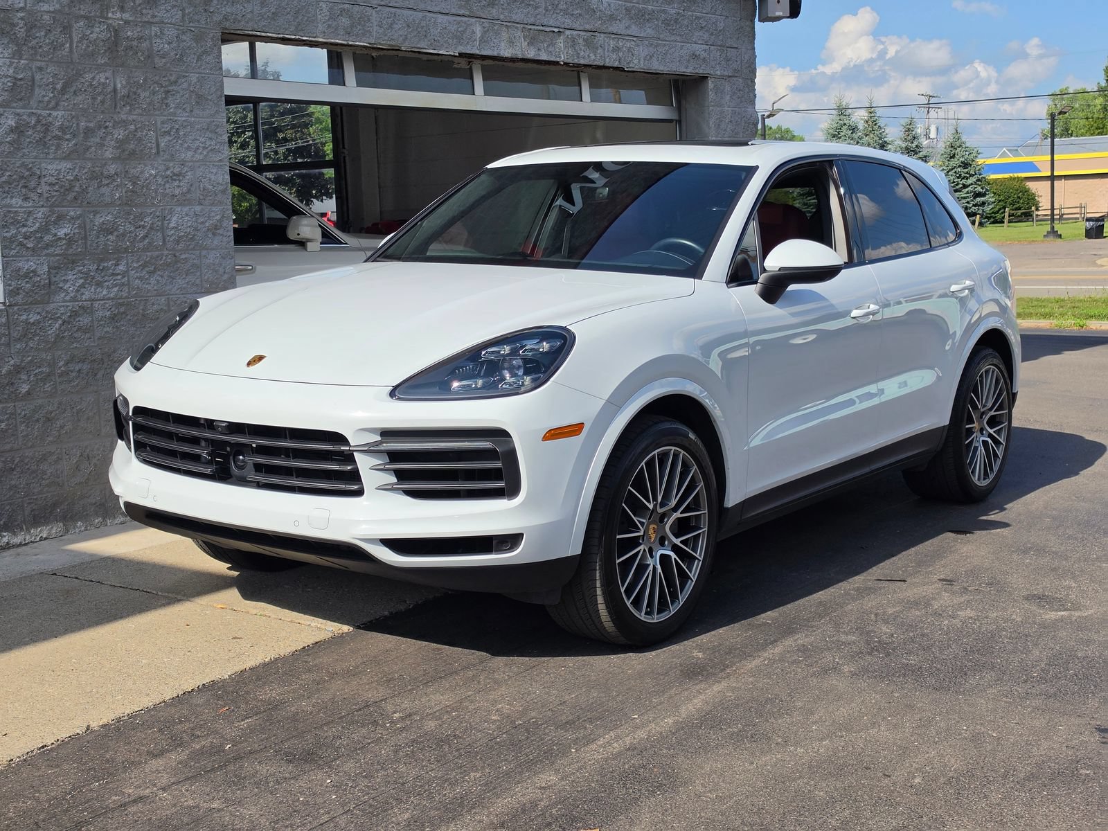 Used 2023 Porsche Cayenne S Platinum