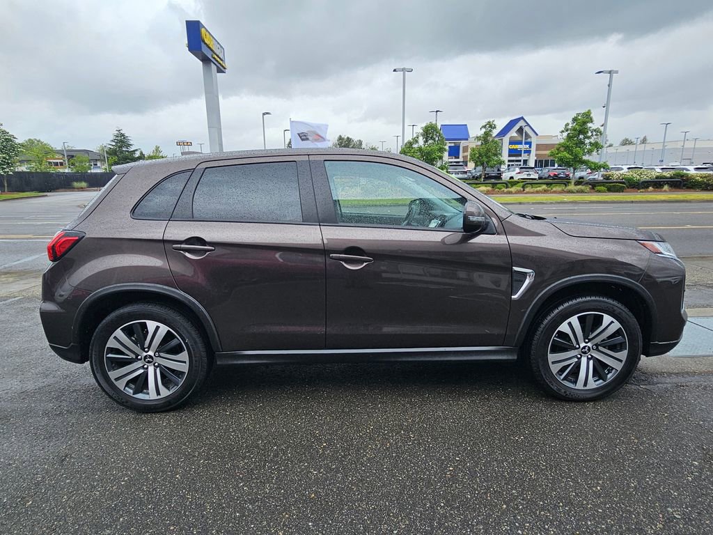 Used 2024 Mitsubishi Outlander Sport SE AWD/4WD image 4
