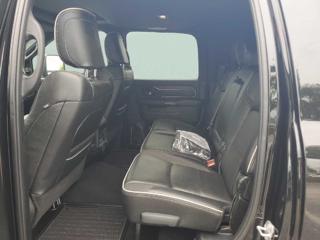 Used 2025 RAM 3500 Limited AWD/4WD image 10