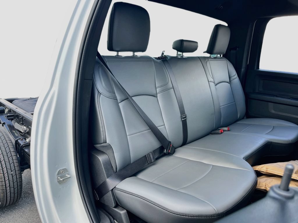 New 2026 RAM 3500 Tradesman w/ Chrome Appearance Group A AWD/4WD image 23