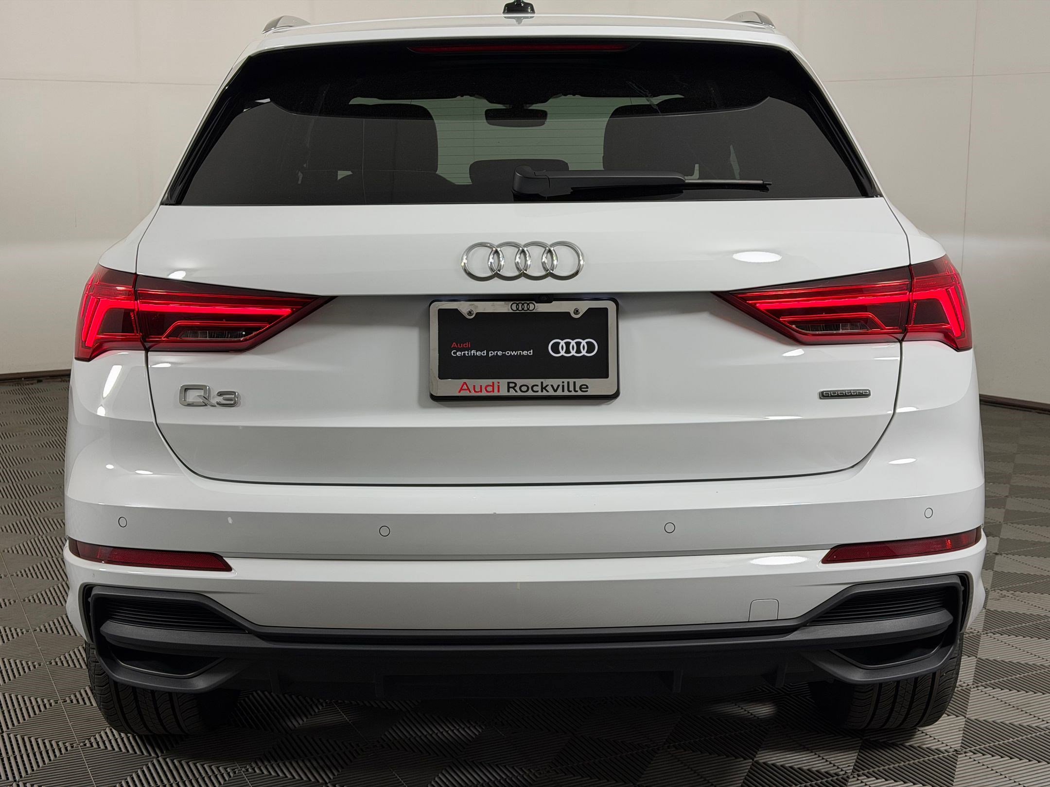 Certified 2023 Audi Q3 2.0T Premium Plus w/ Premium Plus Package AWD/4WD image 10