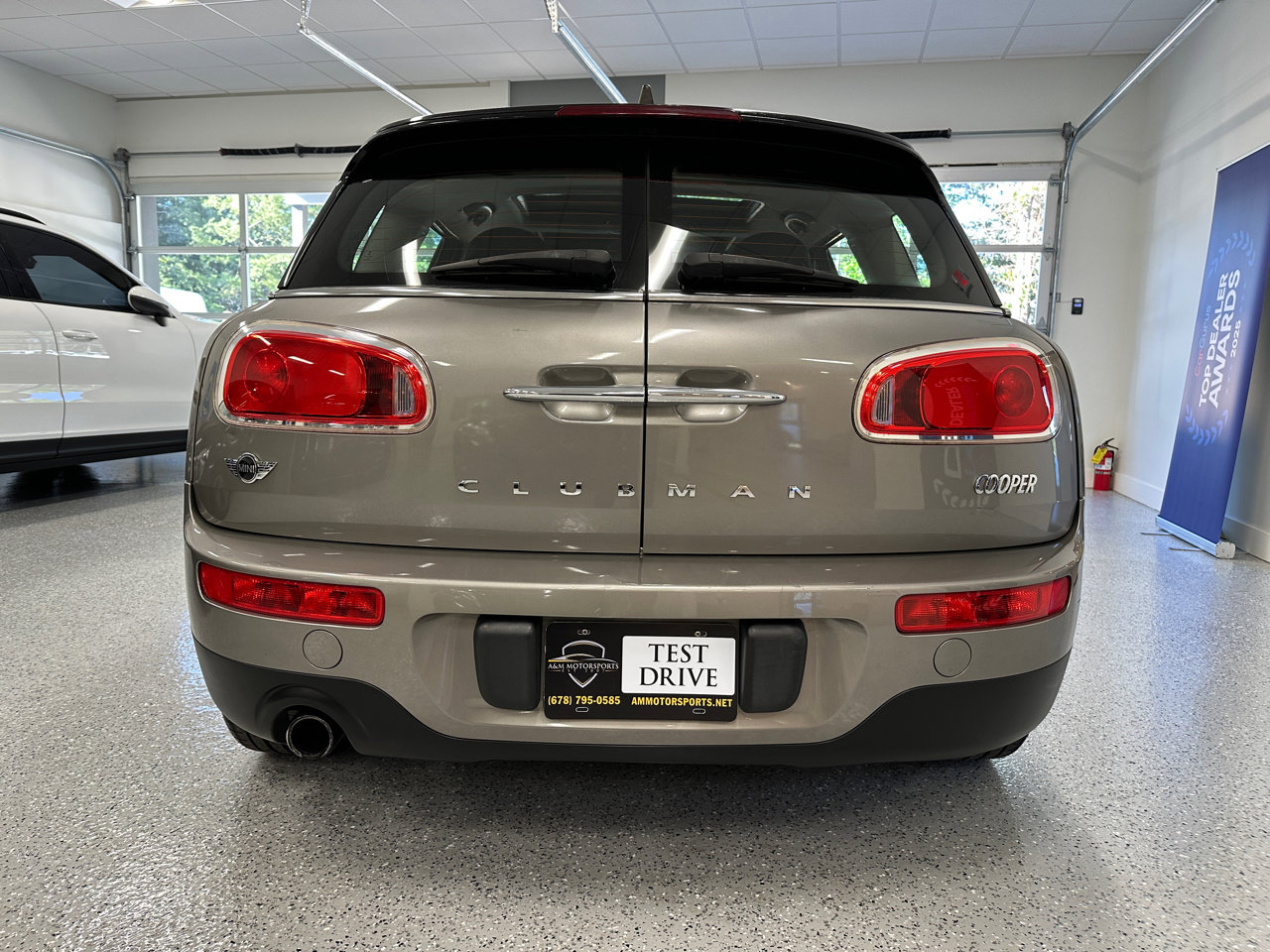 Used 2016 MINI Cooper Clubman image 7